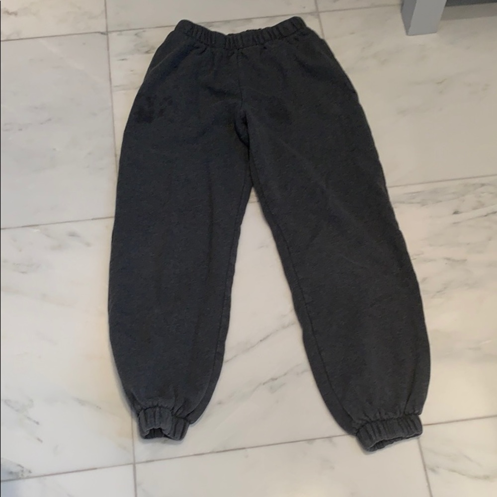 Brandy Melville Rosa Sweatpants
